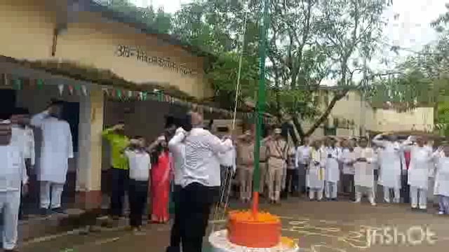 सूर्यगढ़ा प्रखंड स्थित सभी सरकारी एवं गैर कार्यालयों में  78 वां स्वतंत्रता दिवस के अवसर पर झंडोतोलन किया गया।