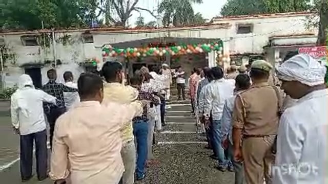 78 में स्वतंत्रता दिवस पर इटियाथोक विकासखंड पर मेहनोन विधायक विनय कुमार द्विवेदी ने किया झंडारोहण, 