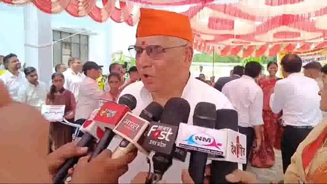 स्वतंत्रता दिवस के मौके पर श्री मनकेश्वर शरण सिंह माo राज्य मंत्री उत्तर प्रदेश शासन द्वारा भारत देश में खुशहाली बनी रहे