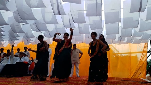 वजीरगंज कस्बे में स्थित दयानंद आयुर्वैदिक इंटर कॉलेज में परंपरागत मनाया गया स्वतंत्रता 