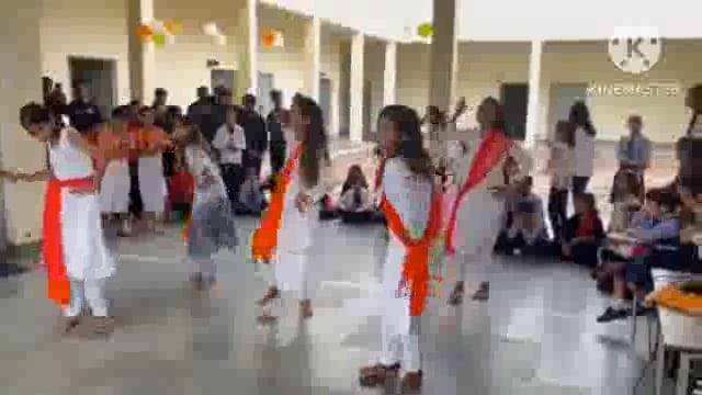 पानीगांव के मथुरा देवी पब्लिक स्कूल में धूमधाम से मनाया गया 78 वां स्वतंत्रता दिवस छात्र छात्राओं ने दीं प्रस्तुतियां।