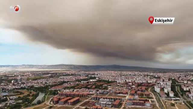 Bolu’daki Orman Yangınının Dumanı Eskişehir Semalarını Kapladı