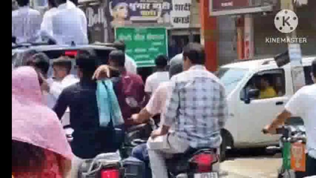 15अगस्त पर गाड़ियों पर स्टैंड करने वालों को पुलिस प्रशासन ने रोका पुलिस सतर्कता से कई जगह दुर्घटना होने से किया गया बचाव