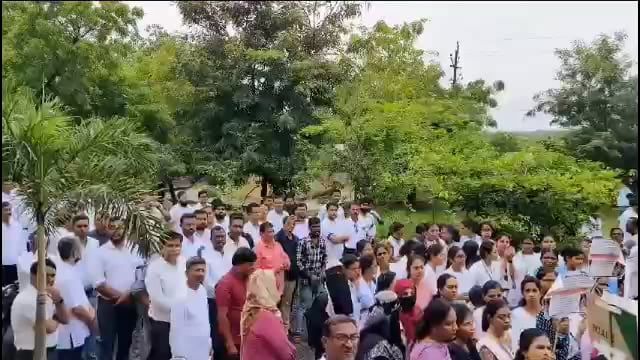 इंडियन मेडिकल असोसिएशन दोन दिवसीय देश व्यापी संपात सहभागी,उपजिल्हाधिकाऱ्यांना दिले निवेदन