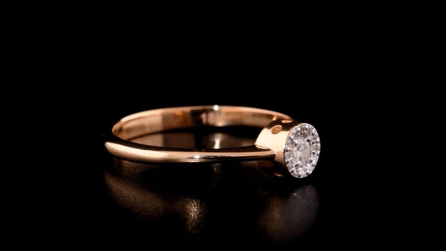 Storks Diamond