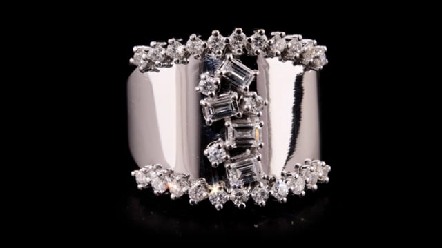 Storks Diamond