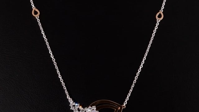 Storks Diamond