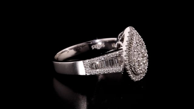 Storks Diamond