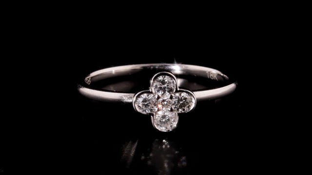 Storks Diamond