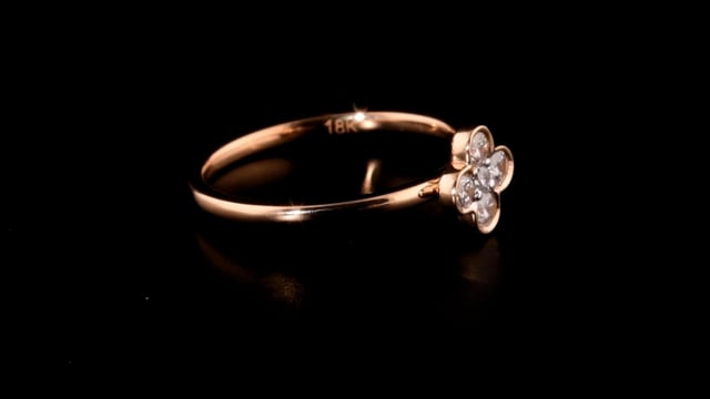Storks Diamond