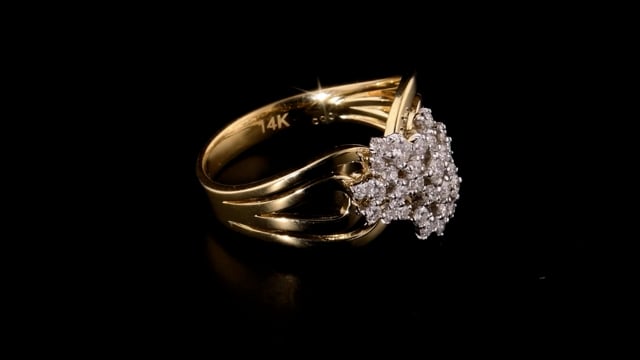 Storks Diamond