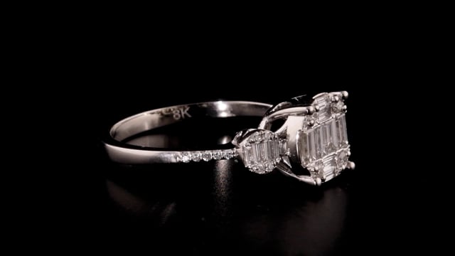 Storks Diamond