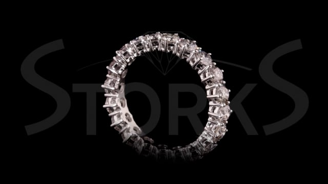Storks Diamond