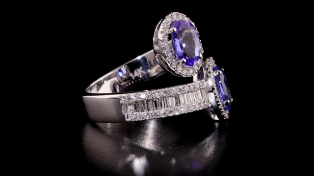 Storks Diamond