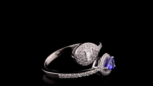 Storks Diamond