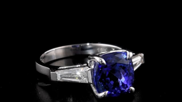 Storks Diamond