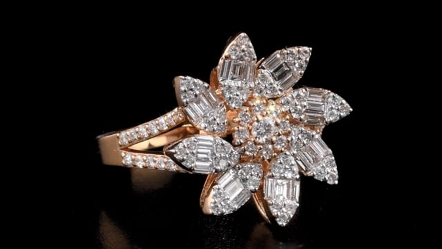 Storks Diamond
