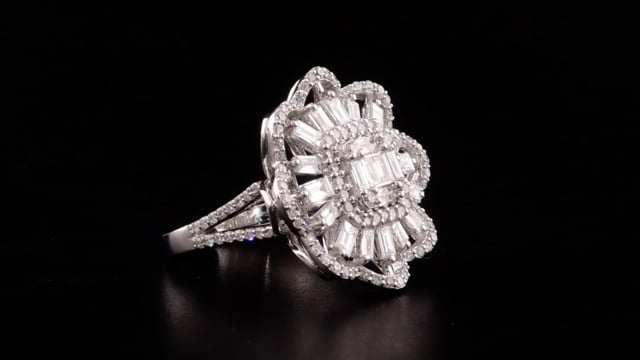 Storks Diamond