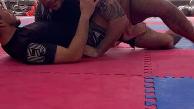 Pasaje de Bodylock usando el sprawl